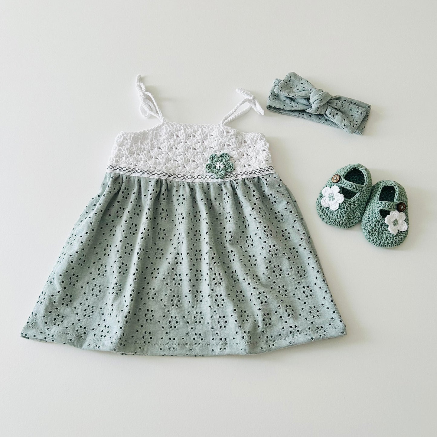 Lacy Dress - White & Sage